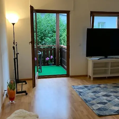 Studio 2 *